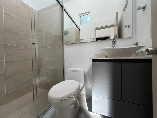 Casa de 3 alcobas en venta en Los Almendros, Envigado, 134 m² · foto 9 de 14