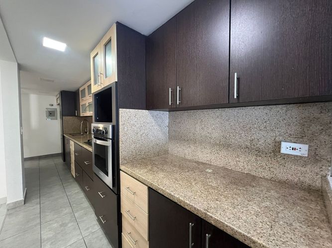 Casa de 3 alcobas en venta en Los Almendros, Envigado, 134 m² · foto 14 de 14