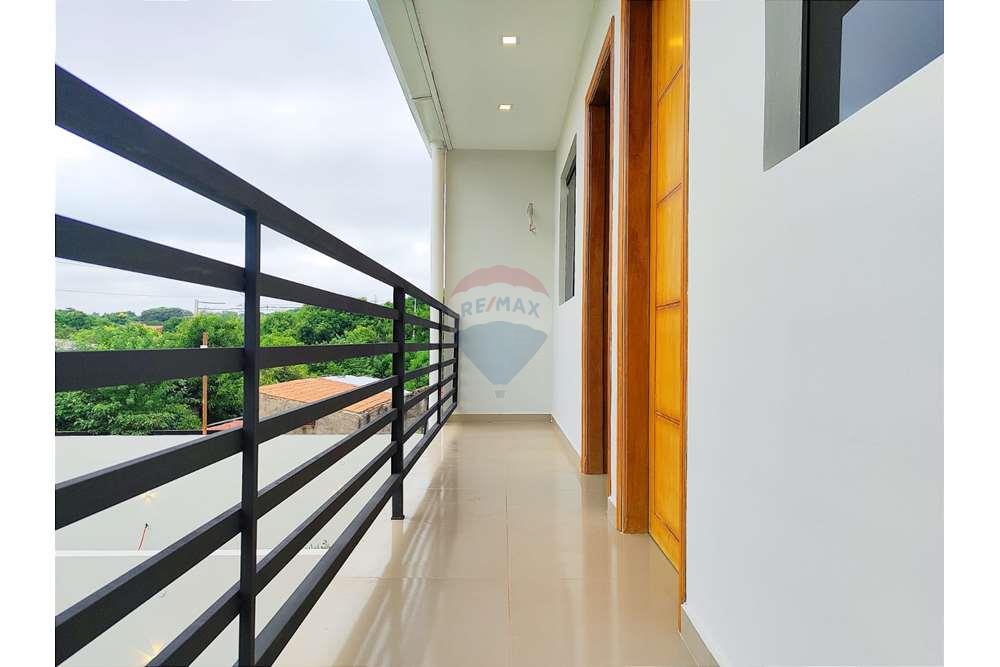 DUPLEX LAURELTY, 3 DORM. CON JARDIN, SAN LORENZO     J.A. — foto 3