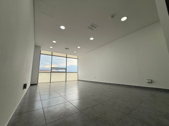 Oficina en arriendo en Mesa, Envigado, 38 m² · foto 3 de 4