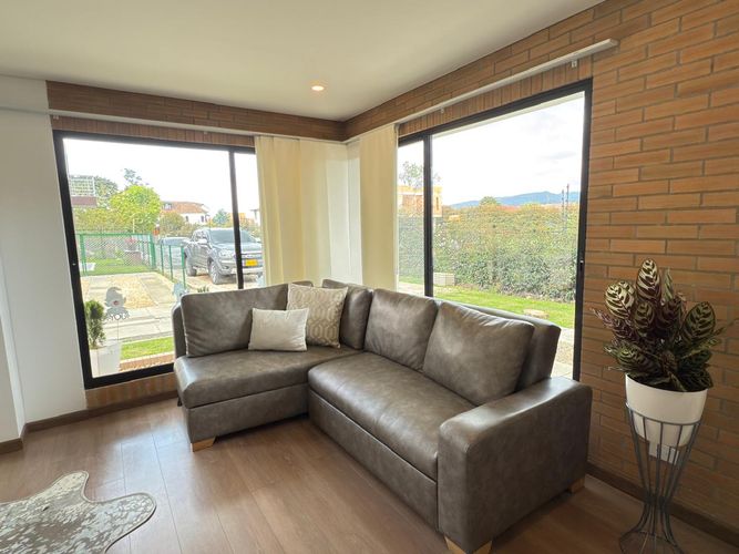 Casa de 5 alcobas en venta en Siberia, Cota, 200 m² · foto 5 de 21