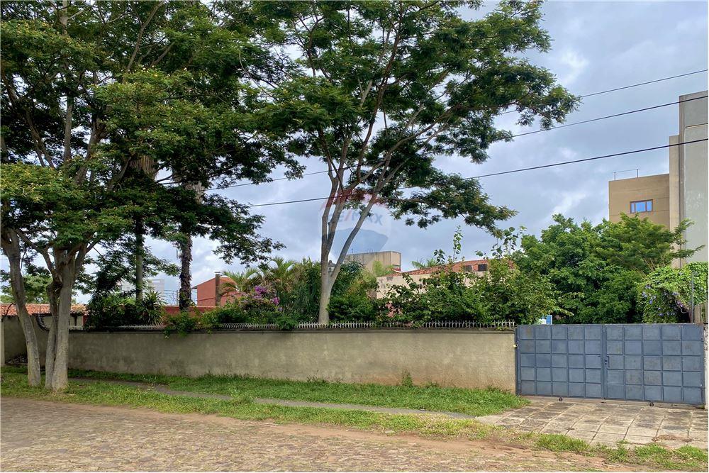 AMPLIO TERRENO EN BO. RECOLETA. ASUNCION. 450,000 $ CAIO — foto 3