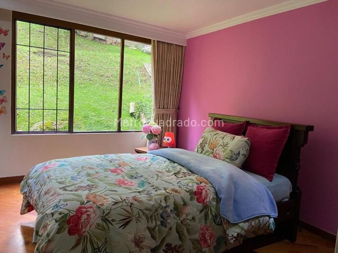 Apartamento de 3 alcobas en venta en Lindaraja, Bogotá, 163 m² · foto 4 de 16