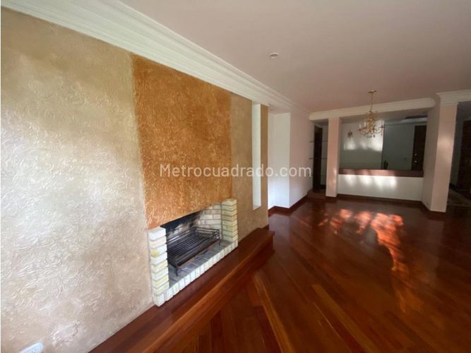 Apartamento de 3 alcobas en venta en Lindaraja, Bogotá, 163 m² · foto 15 de 16