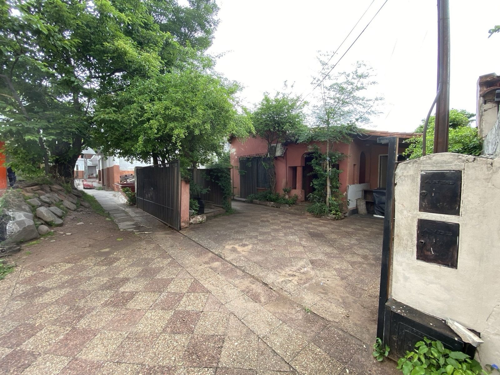 Venta Terreno con Casa de Demoler en Barrio Pinoza (Asunción) — foto 2
