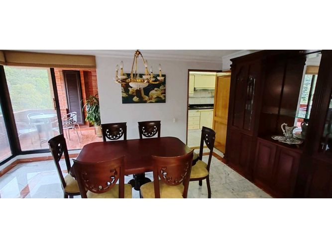 Apartamento de 3 alcobas en venta en Chicó Reservado, Bogotá, 207 m² · foto 7 de 19