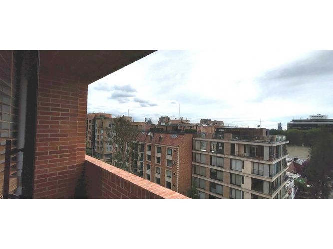 Apartamento de 3 alcobas en venta en Chicó Reservado, Bogotá, 207 m² · foto 12 de 19