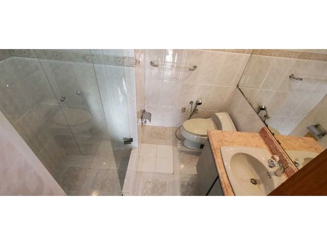Apartamento de 3 alcobas en venta en Chicó Reservado, Bogotá, 207 m² · foto 14 de 19