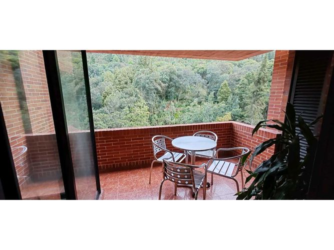 Apartamento de 3 alcobas en venta en Chicó Reservado, Bogotá, 207 m² · foto 19 de 19