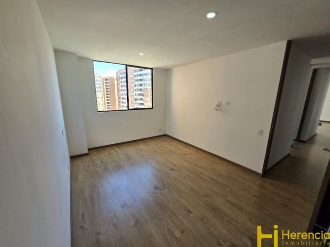 Apartamento de 3 alcobas en arriendo en Loma Del Escobero, Envigado, 110 m² · foto 7 de 24