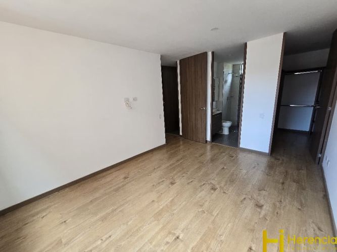 Apartamento de 3 alcobas en arriendo en Loma Del Escobero, Envigado, 110 m² · foto 19 de 24