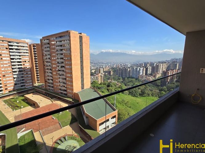 Apartamento de 3 alcobas en arriendo en Loma Del Escobero, Envigado, 110 m² · foto 22 de 24