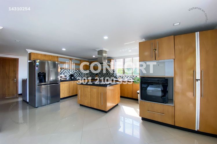 Casa de 4 alcobas en arriendo en Las Lomitas, Sabaneta, 500 m² · foto 5 de 24