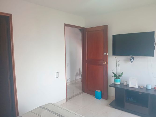Apartamento de 4 alcobas en arriendo en El Poblado, Medellín, 167 m² · foto 9 de 17