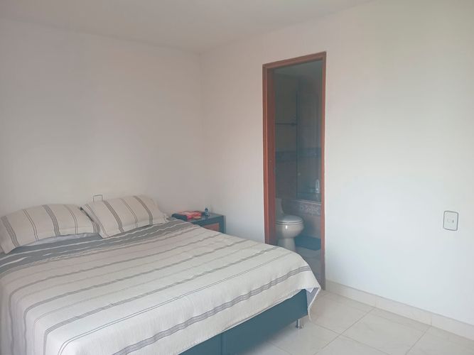 Apartamento de 4 alcobas en arriendo en El Poblado, Medellín, 167 m² · foto 11 de 17