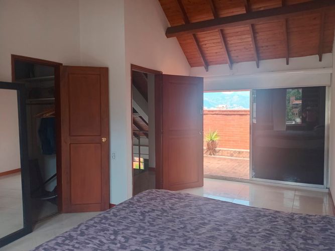 Apartamento de 4 alcobas en arriendo en El Poblado, Medellín, 167 m² · foto 13 de 17