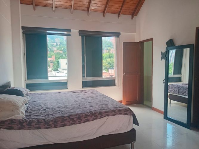 Apartamento de 4 alcobas en arriendo en El Poblado, Medellín, 167 m² · foto 15 de 17