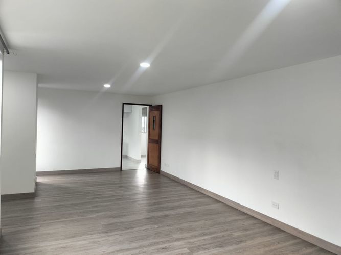 Apartamento de 3 alcobas en arriendo en El Poblado, Medellín, 180 m² · foto 12 de 19