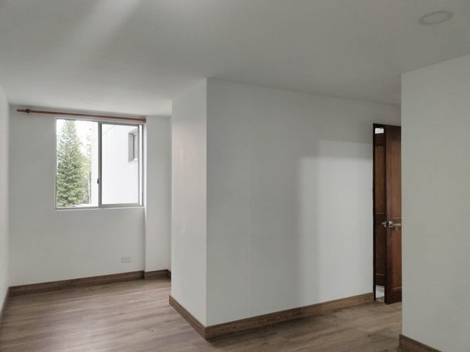 Apartamento de 3 alcobas en arriendo en El Poblado, Medellín, 180 m² · foto 11 de 19