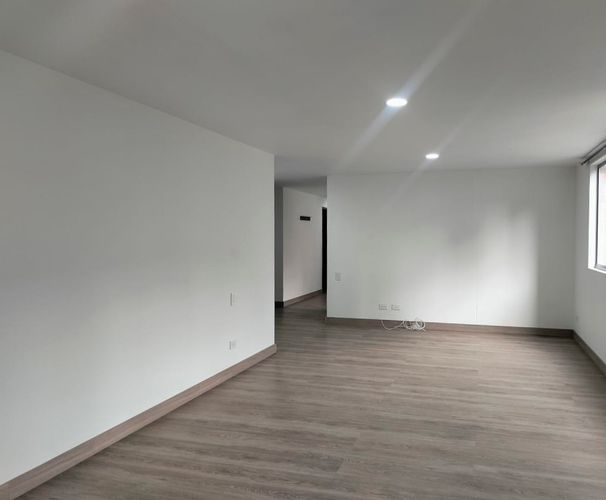 Apartamento de 3 alcobas en arriendo en El Poblado, Medellín, 180 m² · foto 17 de 19