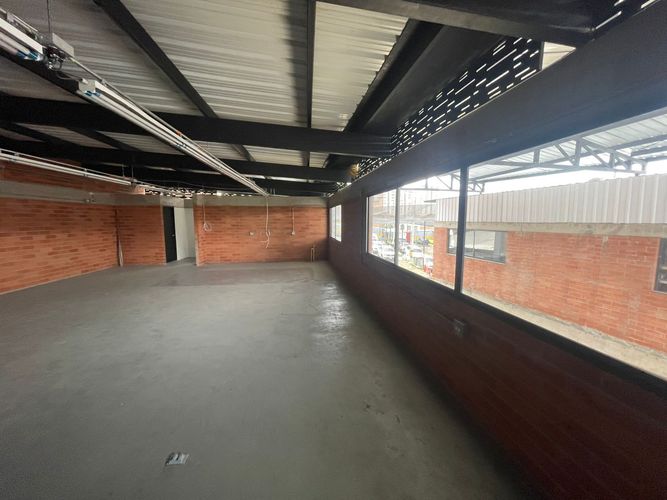 Bodega en arriendo en Trinidad, Medellín, 160 m² · foto 8 de 14