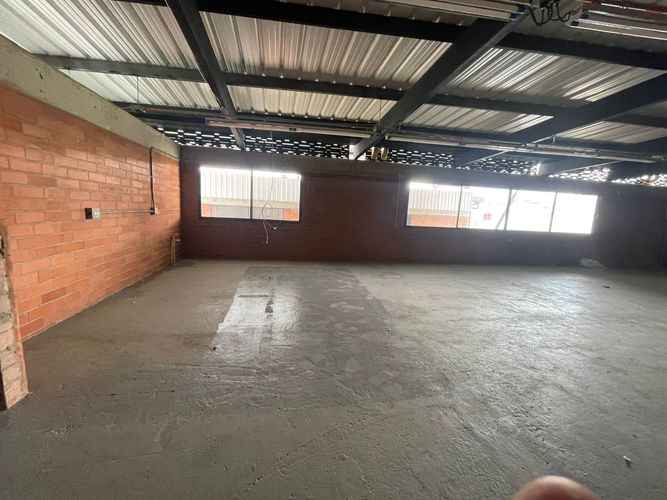 Bodega en arriendo en Trinidad, Medellín, 160 m² · foto 10 de 14