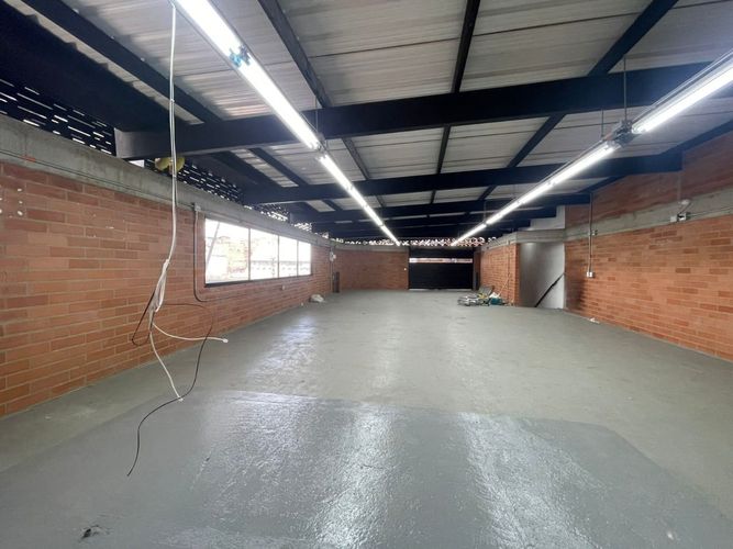 Bodega en arriendo en Trinidad, Medellín, 160 m² · foto 11 de 14