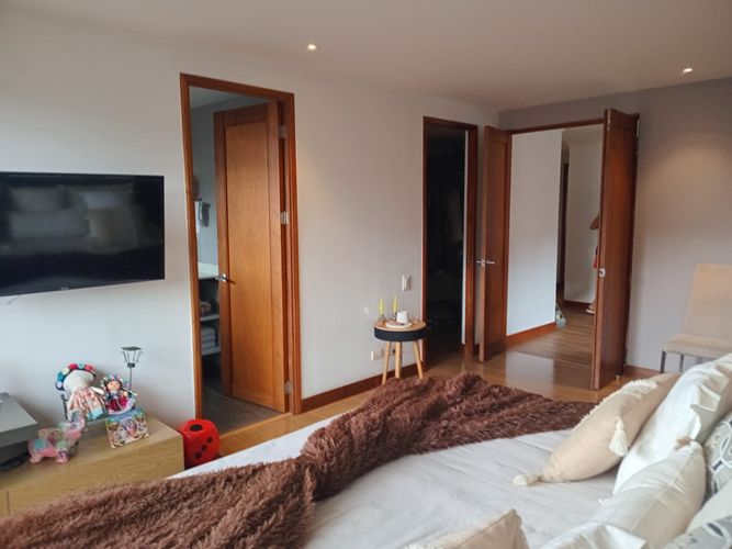 Apartamento de 3 alcobas en arriendo en El Poblado, Medellín, 133 m² · foto 11 de 18