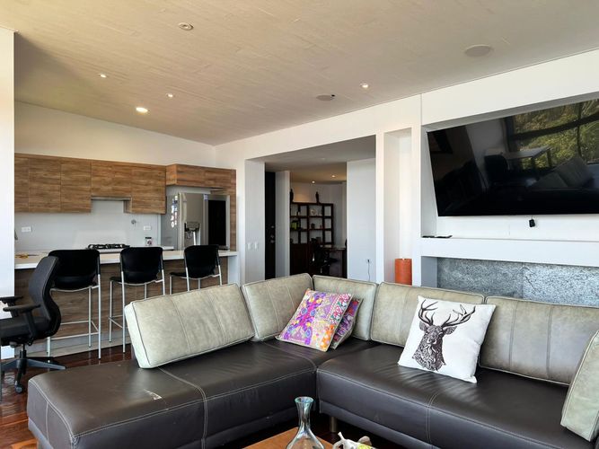 Apartamento de 2 alcobas en venta en El Retiro, 129 m² · foto 2 de 13