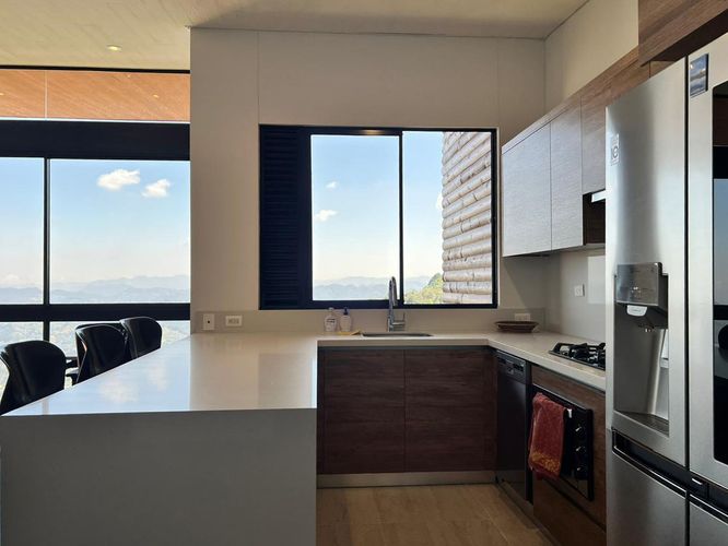 Apartamento de 2 alcobas en venta en El Retiro, 129 m² · foto 5 de 13
