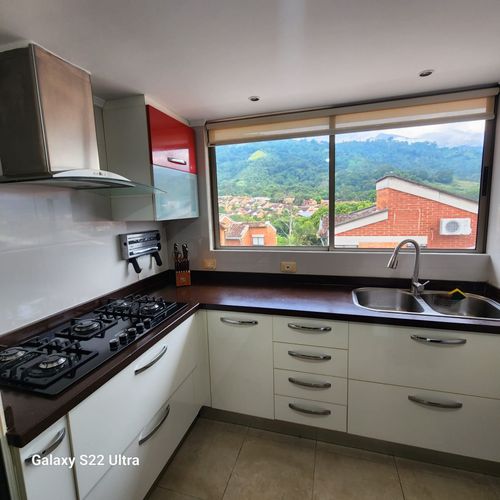 Casa de 4 alcobas en venta en Lagos Del Cacique, Bucaramanga, 250 m² · foto 9 de 23
