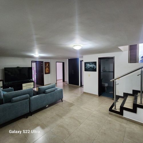 Casa de 4 alcobas en venta en Lagos Del Cacique, Bucaramanga, 250 m² · foto 13 de 23