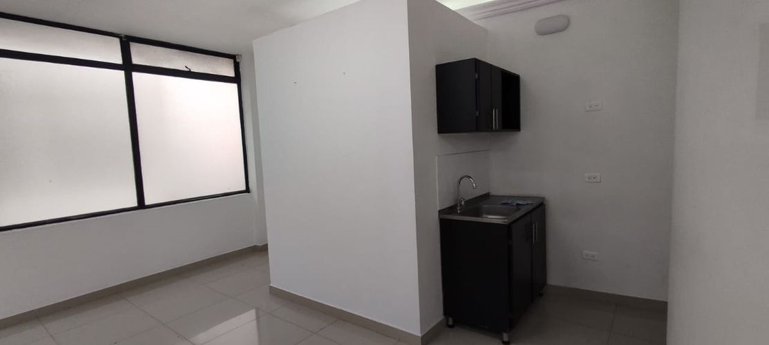 Local en arriendo en Aeropuerto, Pereira, 180 m² · foto 2 de 4