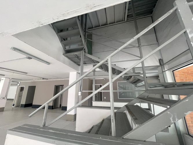 Bodega en arriendo en Primavera, Envigado, 2100 m² · foto 4 de 20