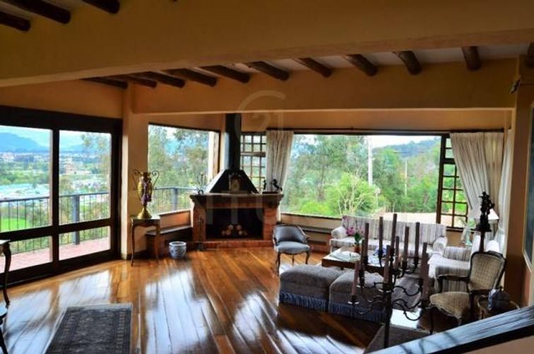 Casa de 4 alcobas en venta en Fusca, Chía, 510 m² · foto 4 de 15