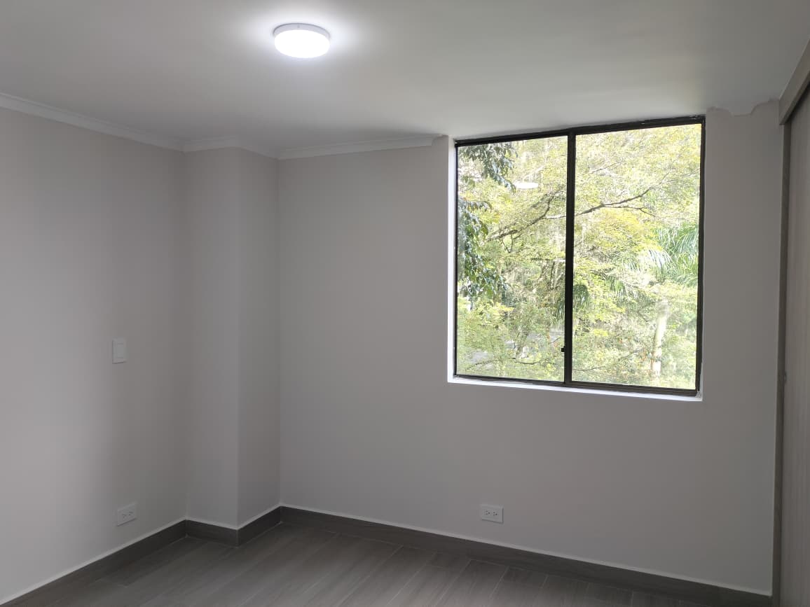 Apartamento en arriendo en El Poblado, Medellín · foto 9 de 17