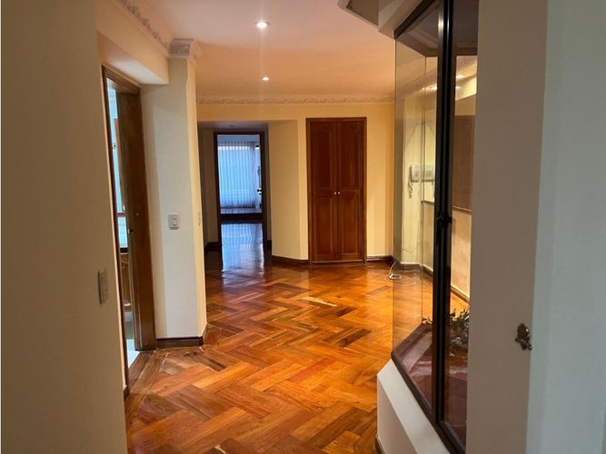 Apartamento de 3 alcobas en venta en La Calleja, Bogotá, 180 m² · foto 12 de 22