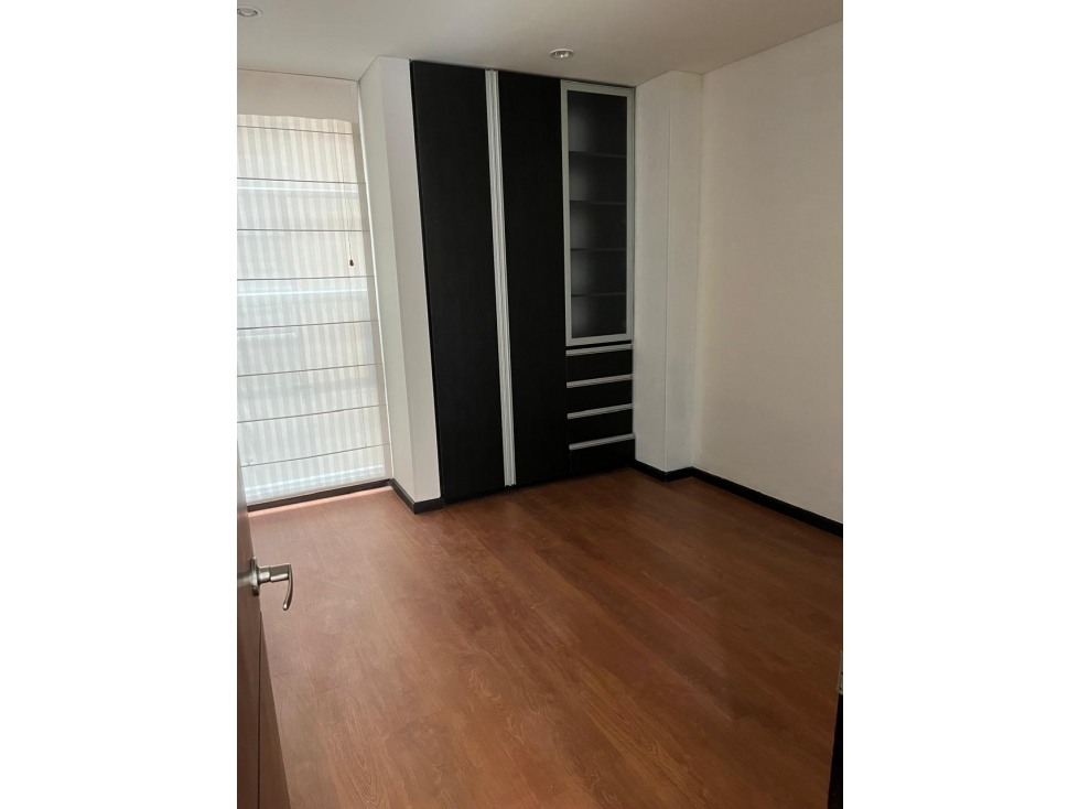 Apartamento en venta en Santa Barbara, Bogotá · foto 2 de 9