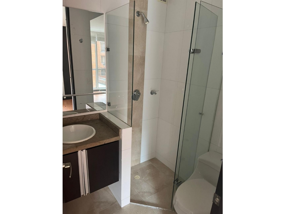 Apartamento en venta en Santa Barbara, Bogotá · foto 5 de 9