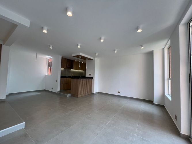 Apartamento de 2 alcobas en arriendo en El Poblado, Medellín, 79 m² · foto 9 de 18