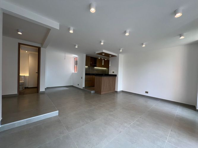 Apartamento de 2 alcobas en arriendo en El Poblado, Medellín, 79 m² · foto 10 de 18