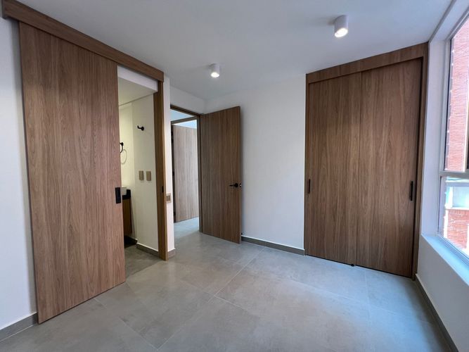 Apartamento de 2 alcobas en arriendo en El Poblado, Medellín, 79 m² · foto 14 de 18