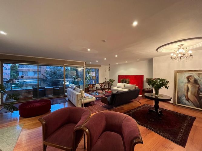 Apartamento de 3 alcobas en arriendo en La Cabrera, Bogotá, 270 m² · foto 3 de 18