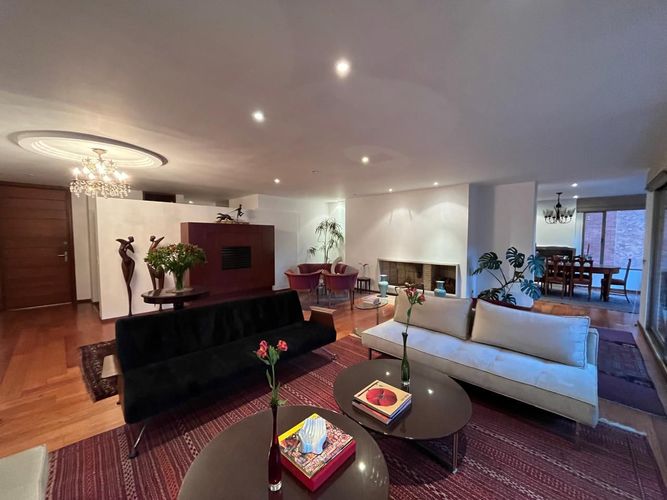 Apartamento de 3 alcobas en arriendo en La Cabrera, Bogotá, 270 m² · foto 5 de 18