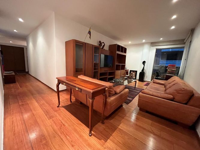 Apartamento de 3 alcobas en arriendo en La Cabrera, Bogotá, 270 m² · foto 10 de 18