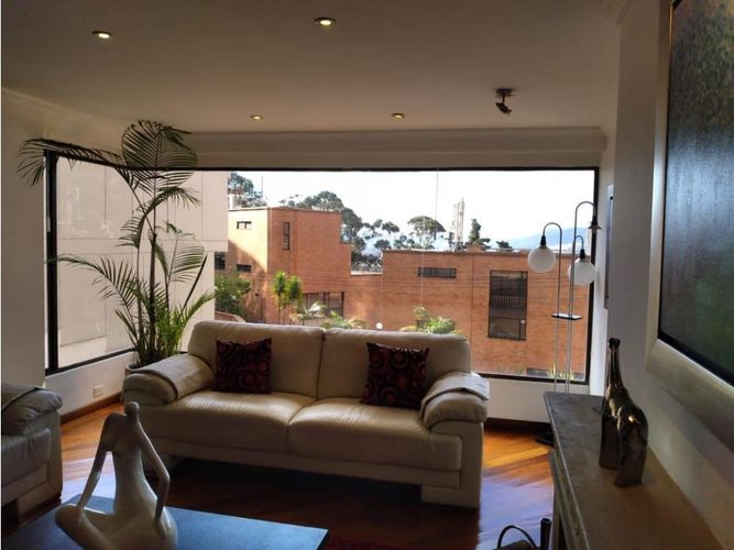 Apartamento de 3 alcobas en venta en Chico Norte, Bogotá, 330 m² · foto 11 de 24