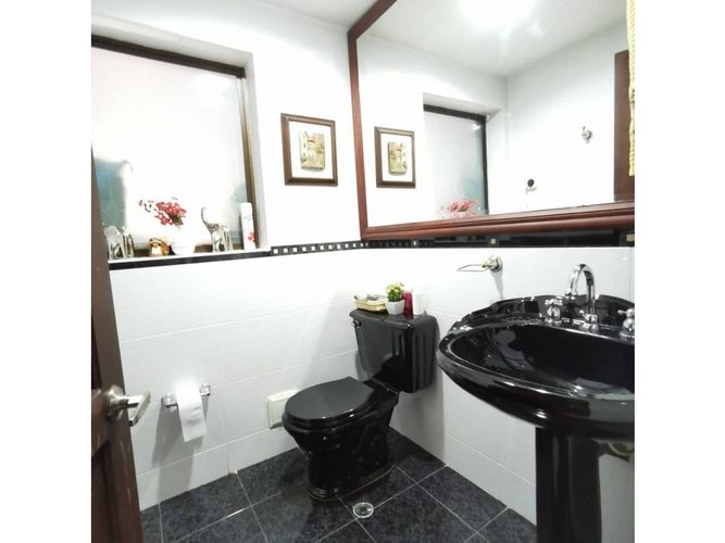 Apartamento de 3 alcobas en venta en Chico Norte, Bogotá, 330 m² · foto 19 de 24