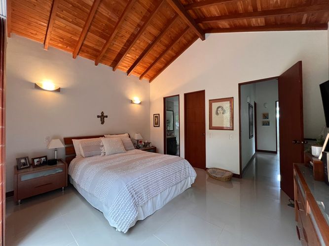 Casa de 4 alcobas en venta en Santa Elena, El Retiro, 184 m² · foto 9 de 13
