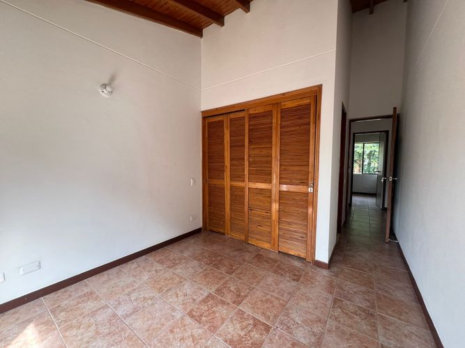 Casa de 3 alcobas en venta en Camino Verde, Envigado, 156 m² · foto 8 de 19