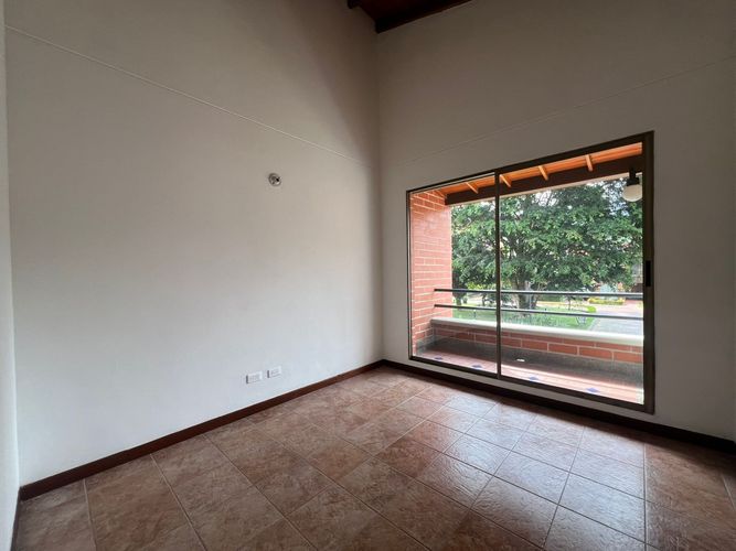 Casa de 3 alcobas en venta en Camino Verde, Envigado, 156 m² · foto 11 de 19
